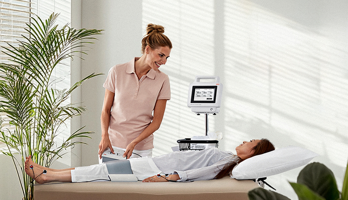 seca mBCA Go - Medical Body Composition Analyzer for determining body composition in a lying position #4