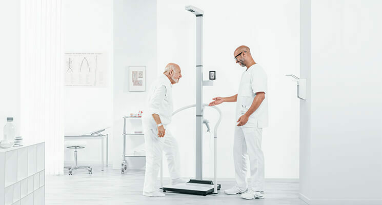 Scale-up Line - EMR-validated ultrasonic measuring station with ID-Display and handrail #1